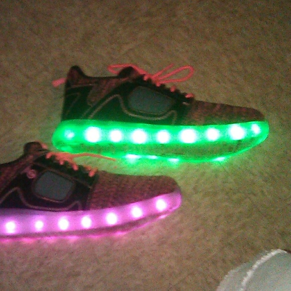 Flash Lights Shoes - 🤡 4/$24 LED WOMENS PINK & BLACK SHOES! NWOB